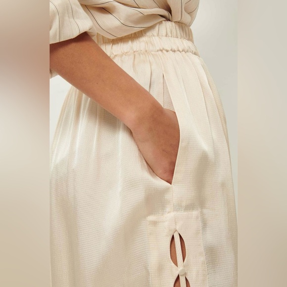 Sessun Chueca Side Cutout Wide Leg Satin Pants - Picture 3 of 6